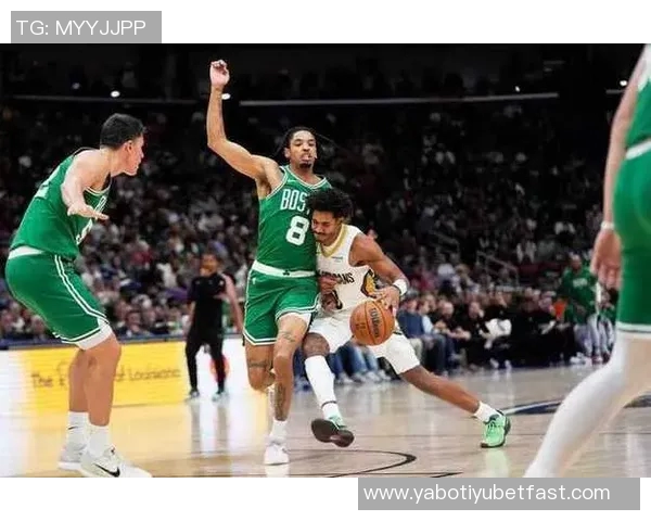 安芬尼西蒙斯回顾绿军首秀表现从紧张到自如掌控比赛节奏 安芬尼西蒙斯回顾绿军首秀表现从紧张到自如掌控比赛节奏