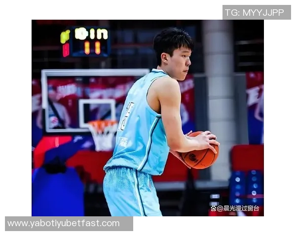 拓记:杨瀚森客场表现出色或将留队主场归来或重返发展联盟 拓记:杨瀚森客场表现出色或将留队主场归来或重返发展联盟