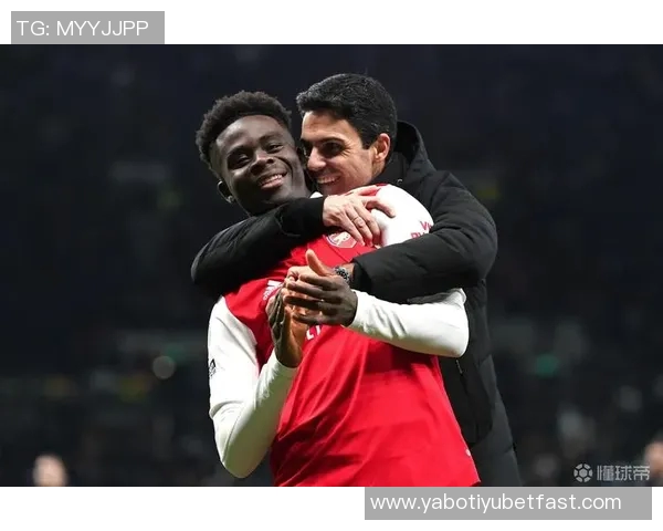 空霸范戴克34岁本赛季头球解围突破100次成五大联赛首位球员